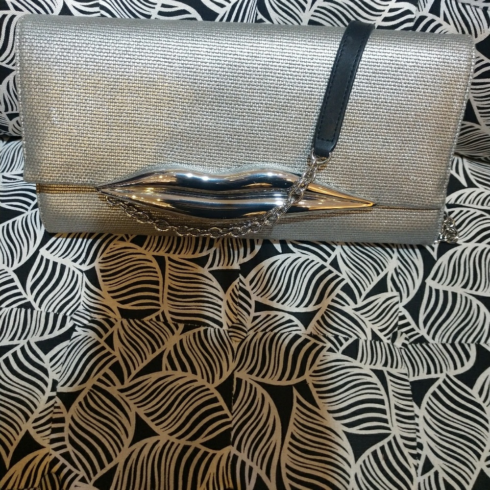 Diane Von Furstenberg Handbag/Clutch With Chain Li